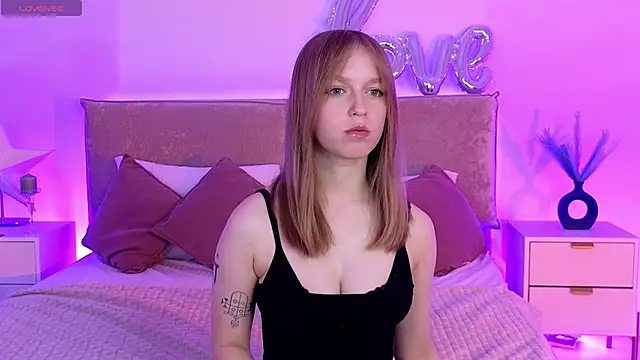 Snapshot of _Selestia_ chatting on May 2026 01:15:01 PM Selestia online show from May 2026 01:15:01 PM