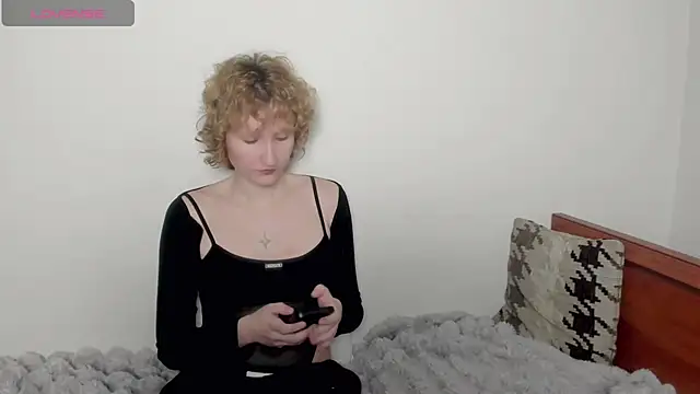 Snapshot of AnnStasia chatting on February 2026 03:57:01 PM AnnStasia online show from February 2026 03:57:01 PM