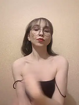 Ella17582 online show from February 2026 09:25:01 PM