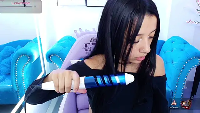 Chloe meoww online show from April 2026 07:59:01 PM