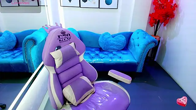 Chloe meoww online show from March 2026 07:47:01 PM