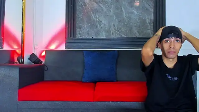 Latins on fire online show from March 2026 07:54:02 PM