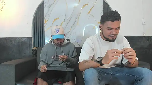 Latins on fire online show from April 2026 07:58:02 PM