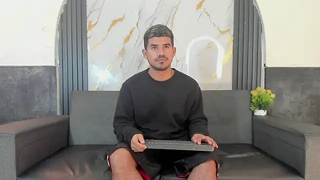 Latins on fire online show from April 2026 11:25:02 AM