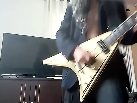 Snapshot of vladsexyguitar chatting on February 2026 11:32:02 AM vladsexyguitar online show from February 2026 11:32:02 AM