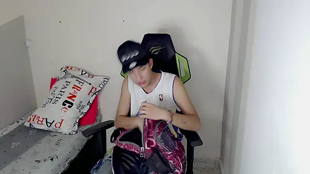 Street poemm  online show from April 2026 07:50:01 PM