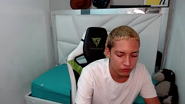 Street poemm  online show from February 2026 04:23:01 AM