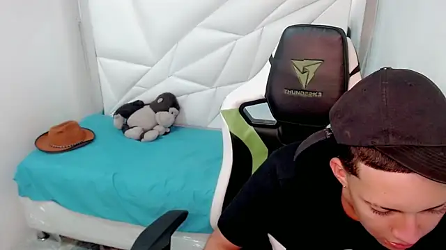 Street poemm  online show from March 2026 03:43:01 AM