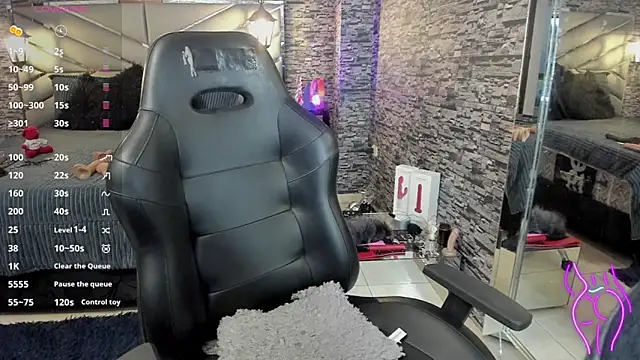 Nicolle Doll  online show from March 2026 08:20:01 PM