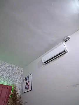 Allice Evens online show from April 2026 02:59:01 AM