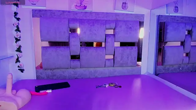 Iris Black online show from March 2026 01:26:01 PM