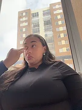 Eyssha online show from March 2026 01:37:01 PM