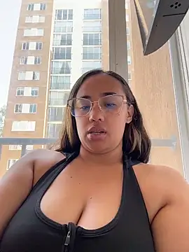 Eyssha online show from March 2026 02:27:01 PM