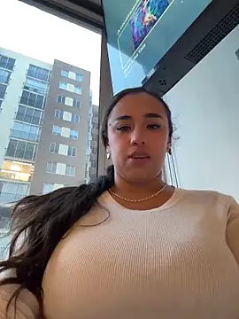 Eyssha online show from March 2026 11:02:01 PM