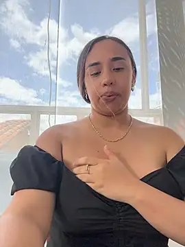 Eyssha online show from March 2026 04:13:01 PM