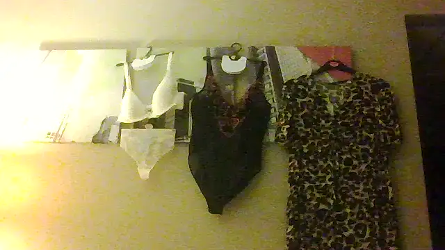 ExactFashion2 online show from February 2026 06:54:01 PM