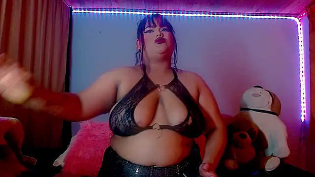 NikollThoms online show from April 2026 03:19:01 AM