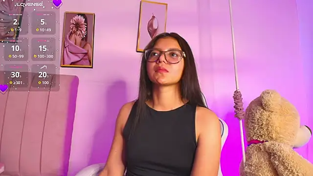 Zoow bluussh online show from February 2026 12:05:02 PM