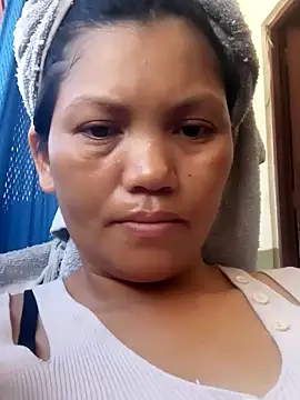 yum330 online show from April 2026 04:25:01 AM