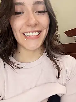 Sweett Karol online show from April 2026 09:39:33 PM