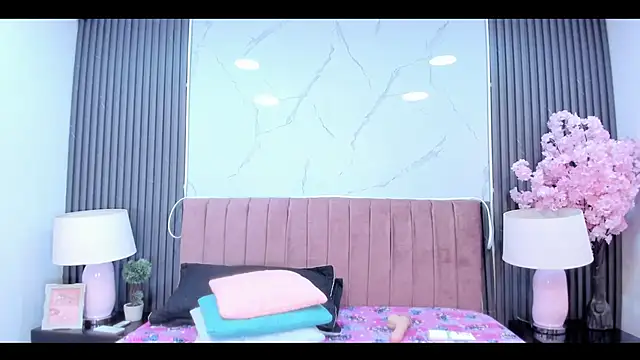 Rynnaa online show from April 2026 03:51:01 AM