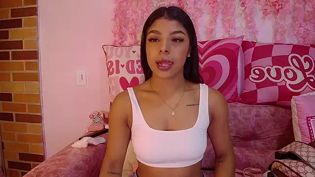 Snapshot of Ana__grace chatting on June 2026 01:14:01 AM Ana grace online show from June 2026 01:14:01 AM