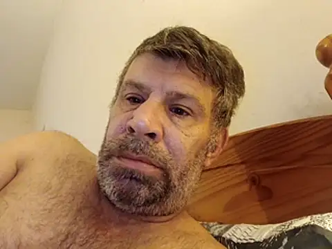 stud2512 online show from April 2026 06:40:01 AM