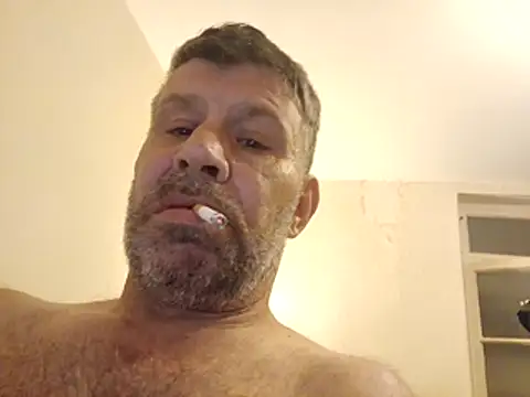 stud2512 online show from May 2026 11:29:01 PM