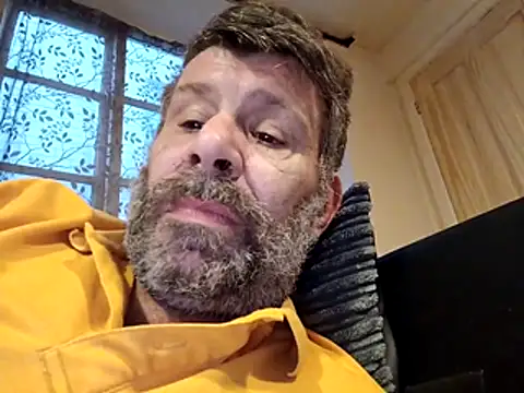 stud2512 online show from April 2026 06:35:02 PM