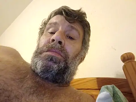 stud2512 online show from February 2026 01:05:02 AM