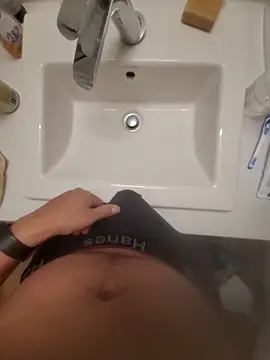 Bouncywarrior online show from February 2026 03:50:01 AM