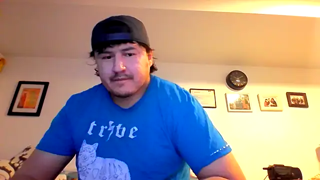 Snapshot of Bouncywarrior chatting on March 2026 03:11:02 AM Bouncywarrior online show from March 2026 03:11:02 AM