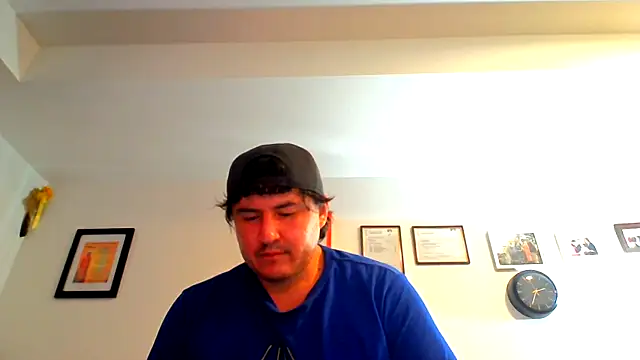 Snapshot of Bouncywarrior chatting on March 2026 06:36:01 AM Bouncywarrior online show from March 2026 06:36:01 AM