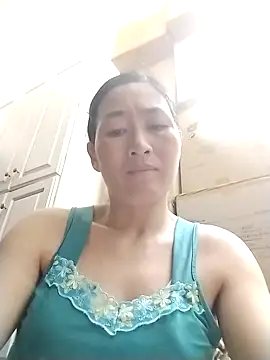 Snapshot of lris-Beauty77 chatting on February 2026 03:00:02 PM lris-Beauty77 online show from February 2026 03:00:02 PM