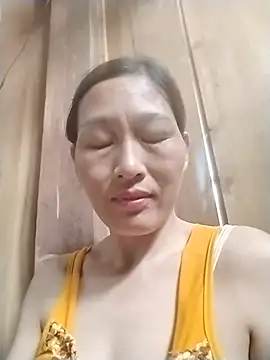 lris-Beauty77 online show from July 2026 11:37:02 PM