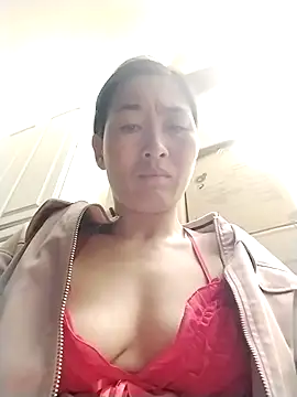 Snapshot of lris-Beauty77 chatting on February 2026 08:08:02 PM lris-Beauty77 online show from February 2026 08:08:02 PM