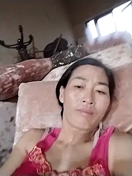 lris-Beauty77 online show from April 2026 10:48:02 PM