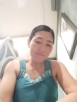 Snapshot of lris-Beauty77 chatting on February 2026 02:50:02 PM lris-Beauty77 online show from February 2026 02:50:02 PM