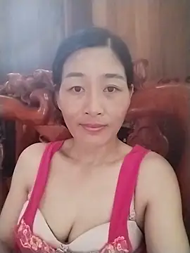 lris-Beauty77 online show from June 2026 10:53:01 AM