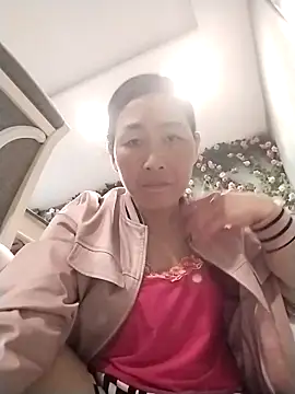 Snapshot of lris-Beauty77 chatting on February 2026 03:01:02 PM lris-Beauty77 online show from February 2026 03:01:02 PM