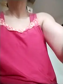 Snapshot of lris-Beauty77 chatting on May 2026 03:15:02 PM lris-Beauty77 online show from May 2026 03:15:02 PM