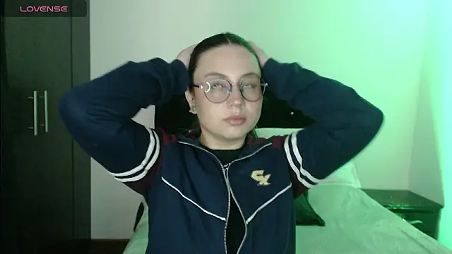 Snapshot of Ana__arms chatting on March 2026 02:28:02 PM Ana arms online show from March 2026 02:28:02 PM