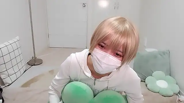 Snapshot of -Hayate- chatting on March 2026 06:21:01 AM -Hayate- online show from March 2026 06:21:01 AM