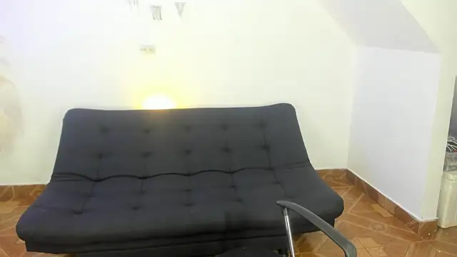 lia koss online show from April 2026 12:04:01 AM