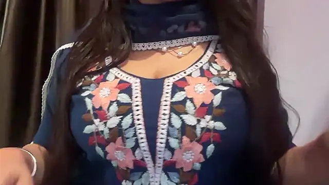 Avneet kaurr1 online show from June 2026 05:40:02 AM