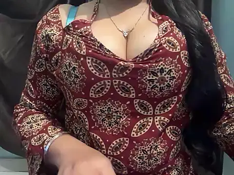 Avneet kaurr1 online show from April 2026 05:14:01 PM