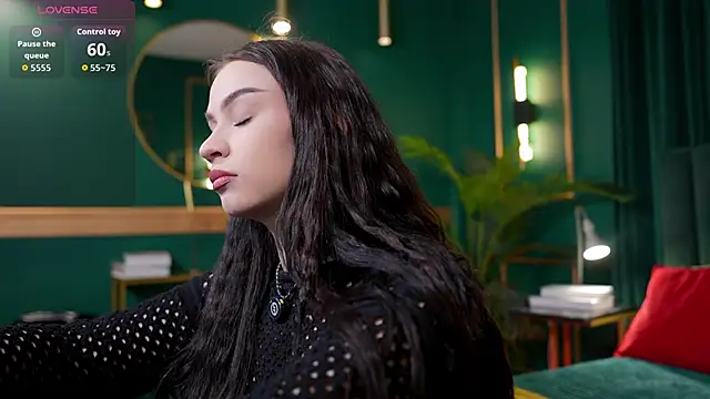 SatiraLux online show from April 2026 06:32:01 PM