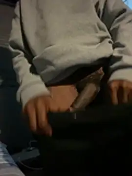 Snapshot of itsbussin80 chatting on April 2026 09:15:02 AM itsbussin80 online show from April 2026 09:15:02 AM