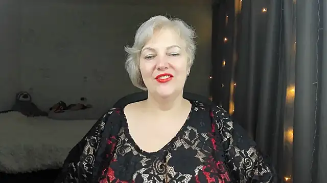 Mary-Leee online show from April 2026 05:50:02 PM