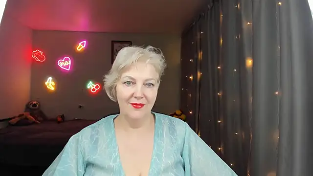 Mary-Leee online show from May 2026 04:46:02 PM